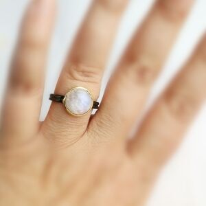 Cabochon moonstone ring size 9 in Sterling Silver and 14k gold 🆕